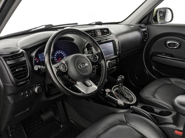 Kia Soul II Рестайлинг с пробегом 2017 года, цена 1 495 000 рублей, 107053 км, хэтчбек, Автокод Объявления