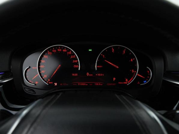 BMW 5 серии VII (G30/G31/G38) с пробегом 2019 года, цена 2 155 444 рубля, 314464 км, седан, Автокод Объявления