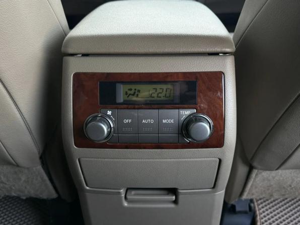 Toyota Highlander II (XU40) Рестайлинг с пробегом 2011 года, цена 1 950 000 рублей, 267496 км, внедорожник, Автокод Объявления