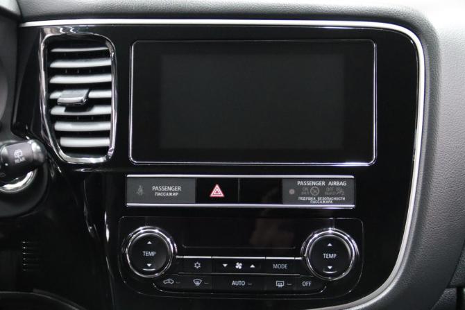 Mitsubishi Outlander III Рестайлинг 3 с пробегом 2019 года, цена 2 595 950 рублей, 127146 км, внедорожник, Автокод Объявления