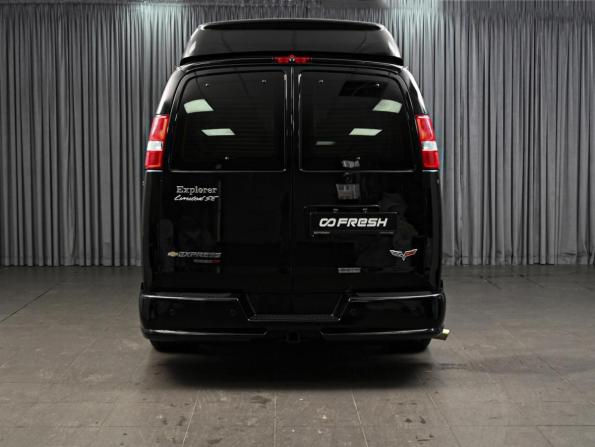 Chevrolet Express II с пробегом 2012 года, цена 9 850 000 рублей, 17230 км, минивэн, Автокод Объявления