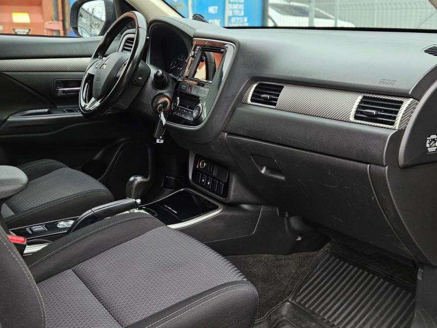 Mitsubishi Outlander III Рестайлинг 2 Вологда  - изображение 14