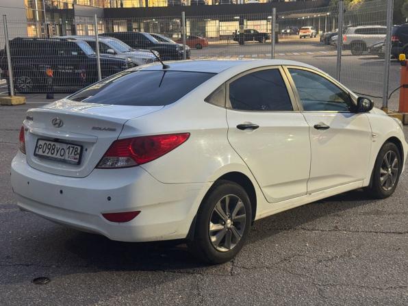 Hyundai Solaris I с пробегом 2014 года, цена 790 000 рублей, 140490 км, седан, Автокод Объявления