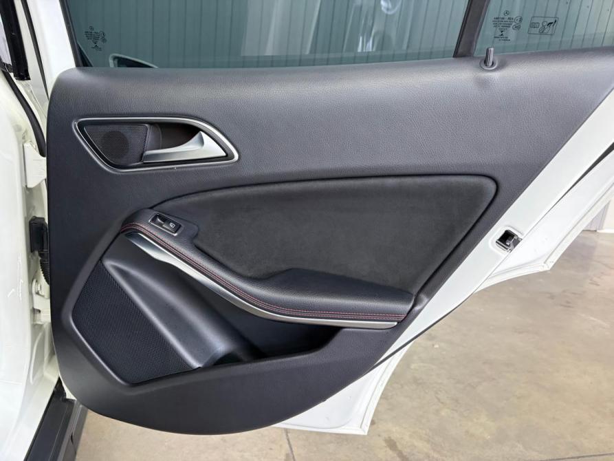 Mercedes-Benz GLA I (X156) Краснодар  - изображение 18