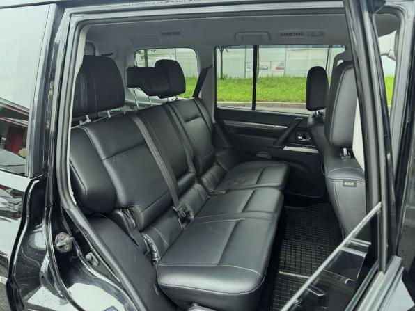 Mitsubishi Pajero IV Рестайлинг 1 с пробегом 2011 года, цена 2 100 000 рублей, 133024 км, внедорожник, Автокод Объявления