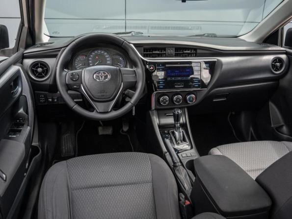 Toyota Corolla XI (E160 E170 E180) Рестайлинг 1 с пробегом 2016 года, цена 1 330 000 рублей, 93847 км, седан, Автокод Объявления