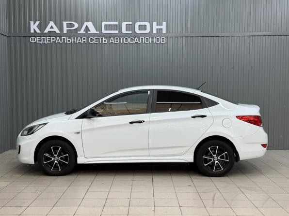 Hyundai Solaris I с пробегом 2013 года, цена 830 000 рублей, 126107 км, седан, Автокод Объявления