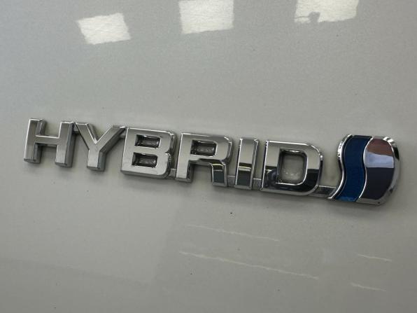 Toyota Prius IV (XW50) с пробегом 2019 года, цена 2 150 000 рублей, 76115 км, лифтбек, Автокод Объявления