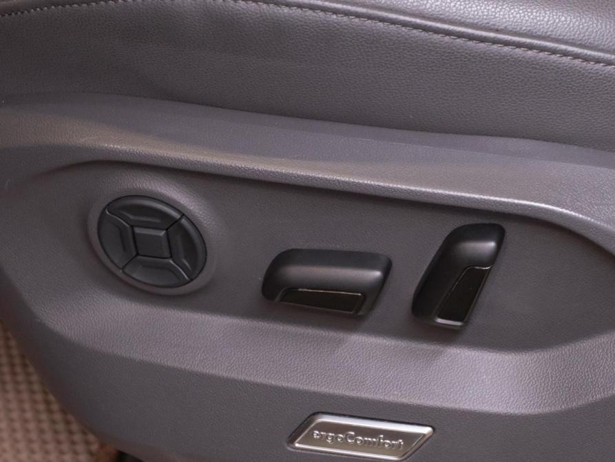 Volkswagen Touareg III Москва  - изображение 17