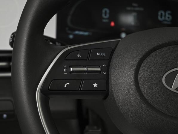 Hyundai Elantra VII (CN7) Рестайлинг с пробегом 2024 года, цена 2 620 000 рублей, 1009 км, седан, Автокод Объявления