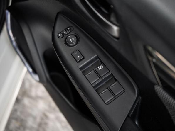 Honda Fit III Рестайлинг с пробегом 2018 года, цена 1 049 500 рублей, 99730 км, хэтчбек, Автокод Объявления