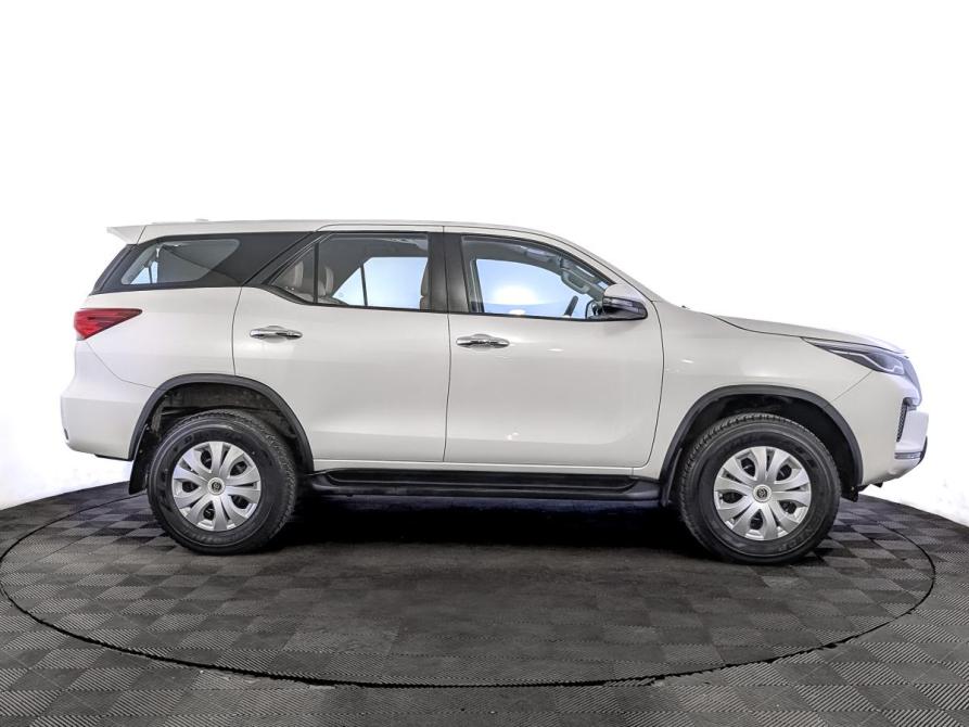 Toyota Fortuner II Рестайлинг Москва  - изображение 4