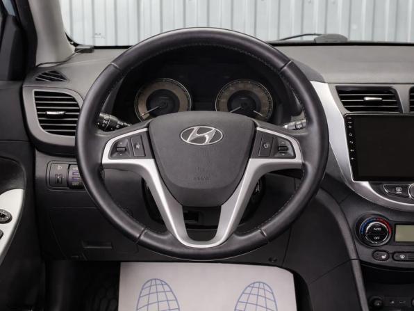 Hyundai Solaris I с пробегом 2013 года, цена 957 000 рублей, 96000 км, хэтчбек, Автокод Объявления