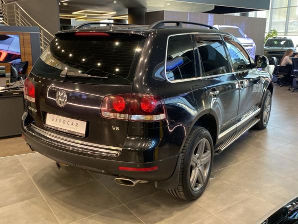 Volkswagen Touareg I Рестайлинг с пробегом 2008 года, цена 840 000 рублей, 300000 км, внедорожник, Автокод Объявления