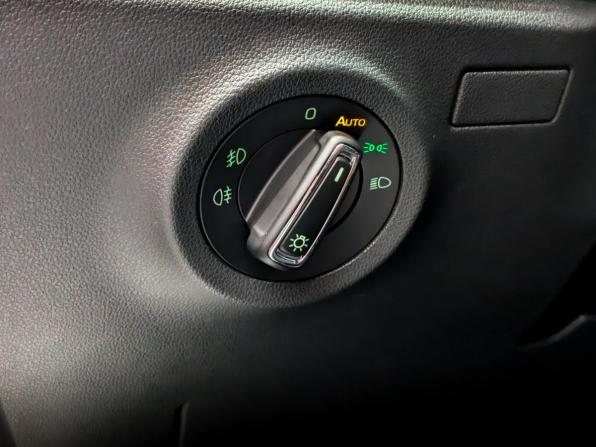 Skoda Rapid II с пробегом 2021 года, цена 1 390 000 рублей, 131773 км, лифтбек, Автокод Объявления
