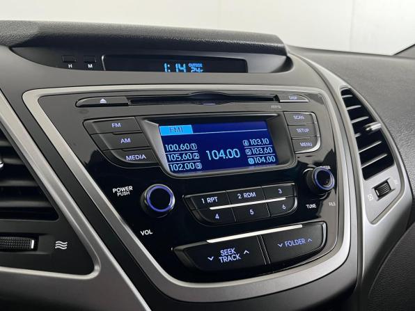 Hyundai Elantra V (MD) Рестайлинг с пробегом 2015 года, цена 1 300 000 рублей, 167262 км, седан, Автокод Объявления