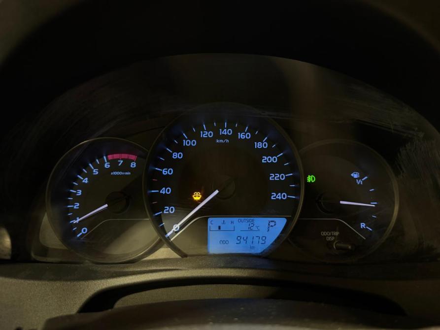 Toyota Corolla XI (E160 E170 E180) Рестайлинг 1 Челябинск  - изображение 18