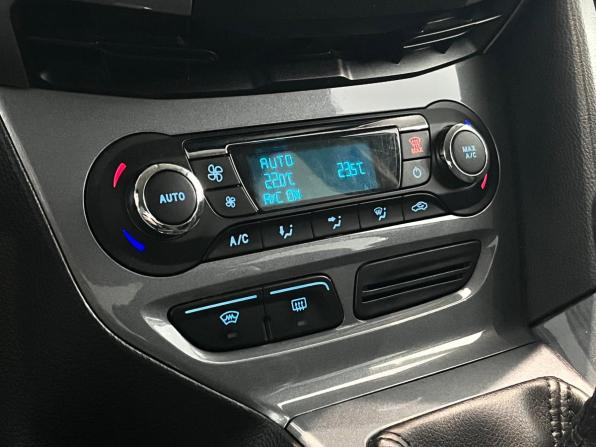 Ford Focus III с пробегом 2013 года, цена 1 149 000 рублей, 100594 км, седан, Автокод Объявления