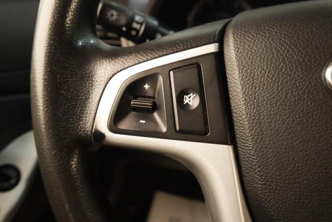 Hyundai Solaris I с пробегом 2012 года, цена 839 000 рублей, 144200 км, хэтчбек, Автокод Объявления