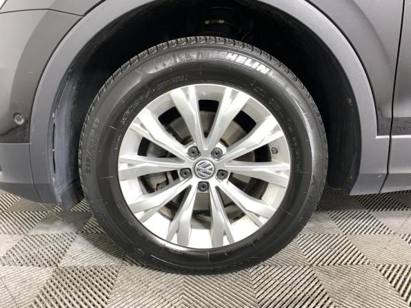 Volkswagen Tiguan II с пробегом 2018 года, цена 1 790 000 рублей, 218072 км, внедорожник, Автокод Объявления