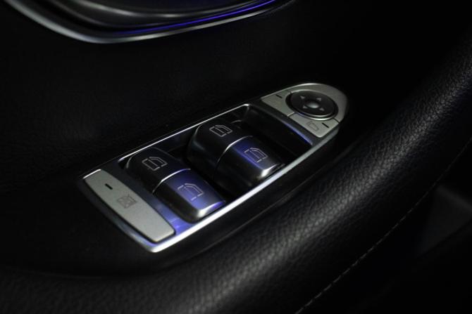 Mercedes-Benz E-Класс V (W213 S213 C238) с пробегом 2018 года, цена 2 879 000 рублей, 199647 км, универсал, Автокод Объявления