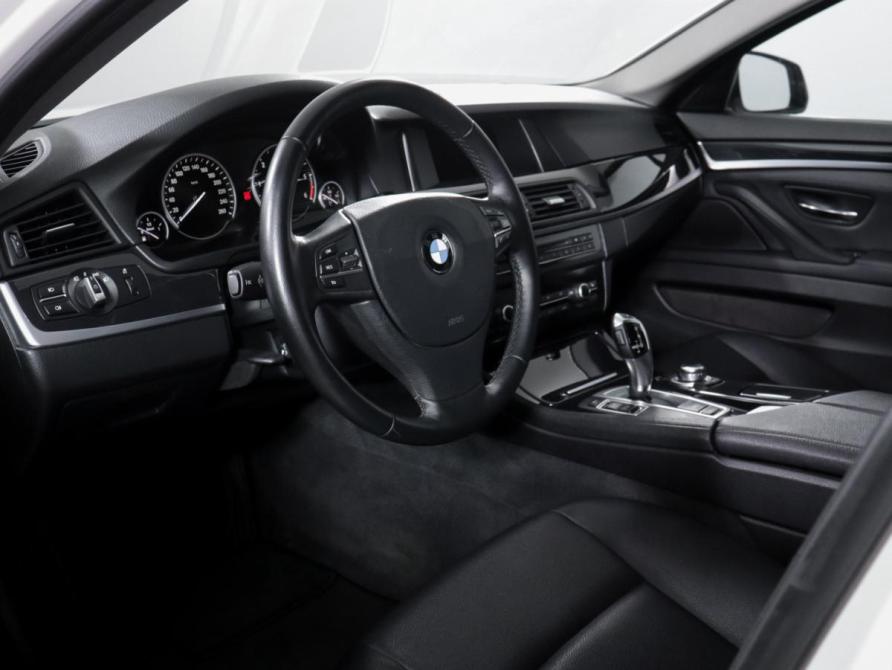 BMW 5 серии VI (F10/F11/F07) Рестайлинг Москва  - изображение 14