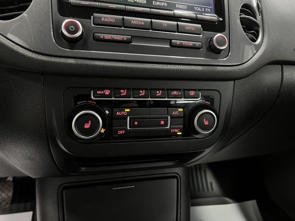 Volkswagen Tiguan I Рестайлинг с пробегом 2012 года, цена 1 180 000 рублей, 102012 км, внедорожник, Автокод Объявления
