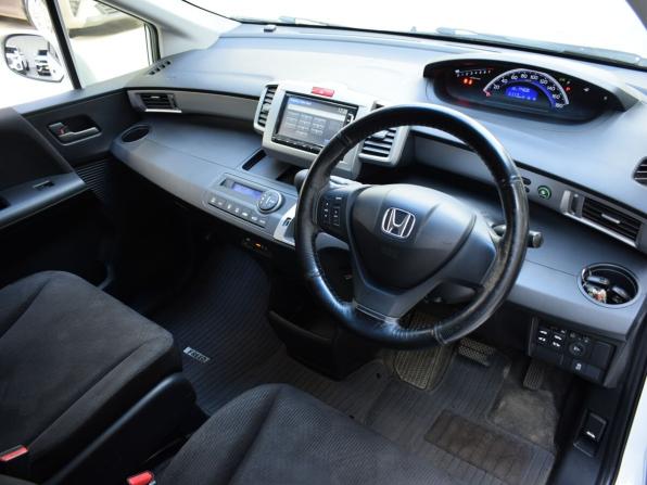 Honda Freed I Рестайлинг 2 с пробегом 2014 года, цена 985 000 рублей, 174605 км, компактвэн, Автокод Объявления