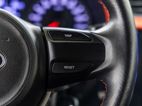 Kia Rio IV Рестайлинг с пробегом 2020 года, цена 1 638 000 рублей, 72019 км, хэтчбек, Автокод Объявления