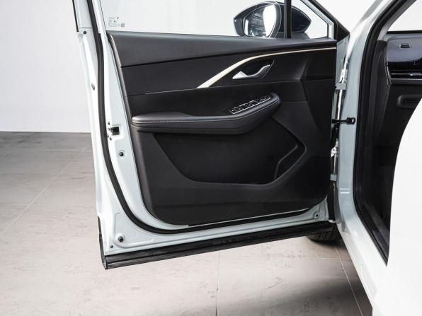Omoda C5 I с пробегом 2024 года, цена 1 670 000 рублей, 31115 км, внедорожник, Автокод Объявления