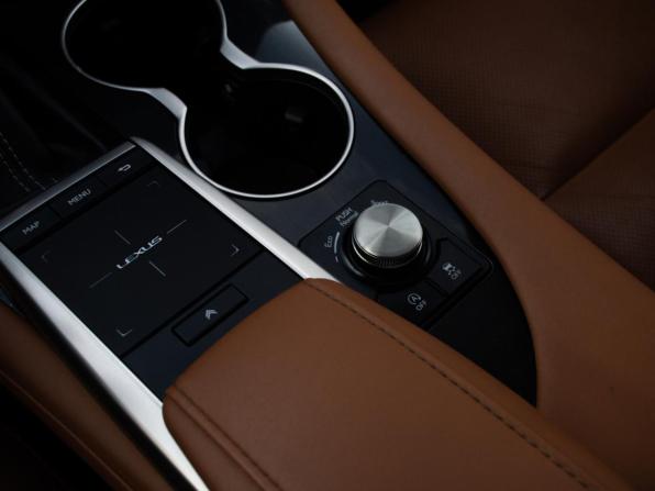 Lexus RX IV Рестайлинг с пробегом 2019 года, цена 4 148 000 рублей, 83998 км, внедорожник, Автокод Объявления