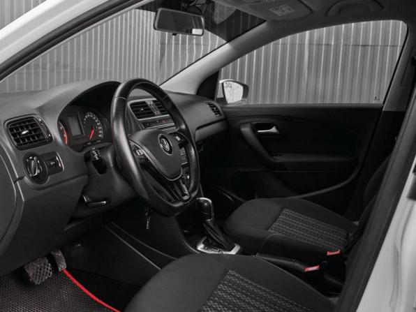 Volkswagen Polo V Рестайлинг с пробегом 2019 года, цена 1 210 000 рублей, 152044 км, седан, Автокод Объявления