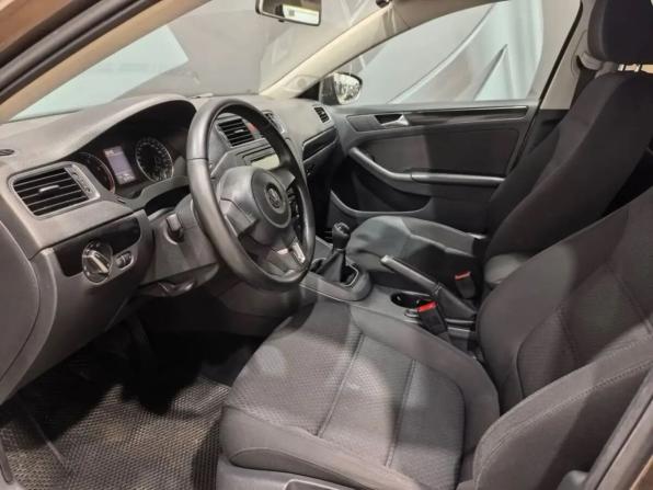 Volkswagen Jetta VI с пробегом 2013 года, цена 980 000 рублей, 166431 км, седан, Автокод Объявления