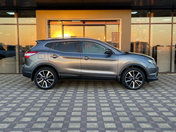 Nissan Qashqai II с пробегом 2017 года, цена 2 100 000 рублей, 19351 км, внедорожник, Автокод Объявления