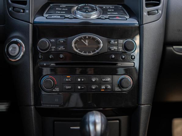 Infiniti FX II (S51) Рестайлинг с пробегом 2013 года, цена 2 599 000 рублей, 264216 км, внедорожник, Автокод Объявления