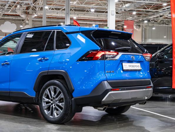Toyota RAV4 V (XA50) с пробегом 2021 года, цена 3 160 900 рублей, 82160 км, внедорожник, Автокод Объявления