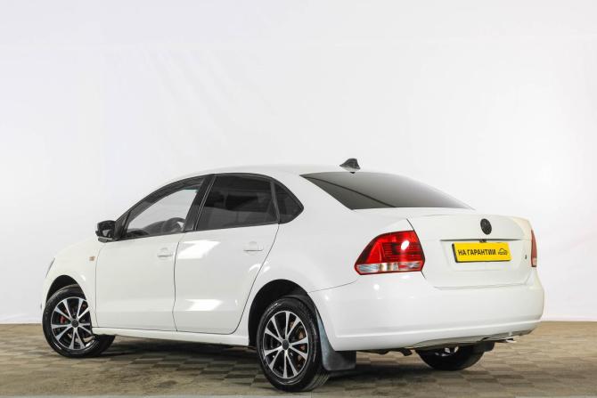 Volkswagen Polo V с пробегом 2012 года, цена 799 000 рублей, 235000 км, седан, Автокод Объявления