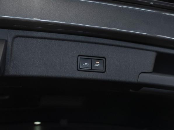 Volkswagen Touareg III с пробегом 2020 года, цена 4 200 000 рублей, 151593 км, внедорожник, Автокод Объявления