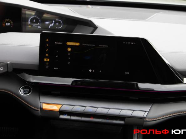 Changan UNI-V I с пробегом 2023 года, цена 2 118 000 рублей, 30189 км, лифтбек, Автокод Объявления