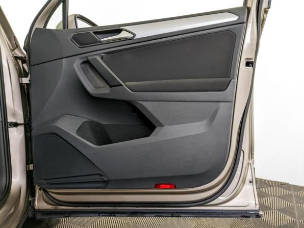 Volkswagen Tiguan II с пробегом 2017 года, цена 2 195 000 рублей, 74102 км, внедорожник, Автокод Объявления