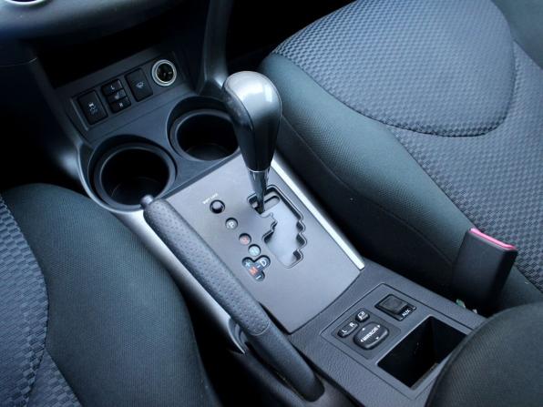 Toyota RAV4 III (XA30) Рестайлинг с пробегом 2011 года, цена 1 297 000 рублей, 199995 км, внедорожник, Автокод Объявления