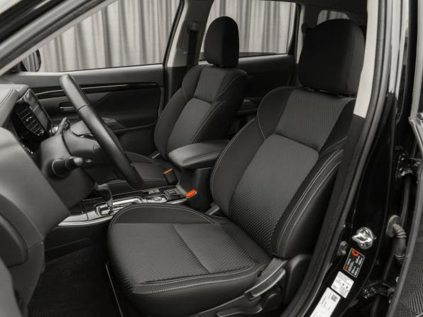 Mitsubishi Outlander III Рестайлинг 3 с пробегом 2021 года, цена 2 590 000 рублей, 87372 км, внедорожник, Автокод Объявления