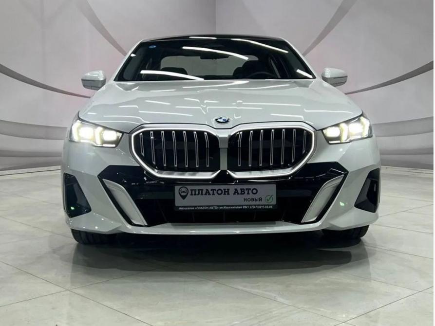 BMW 5 серии VIII (G60/G61/G68) Воронеж  - изображение 3