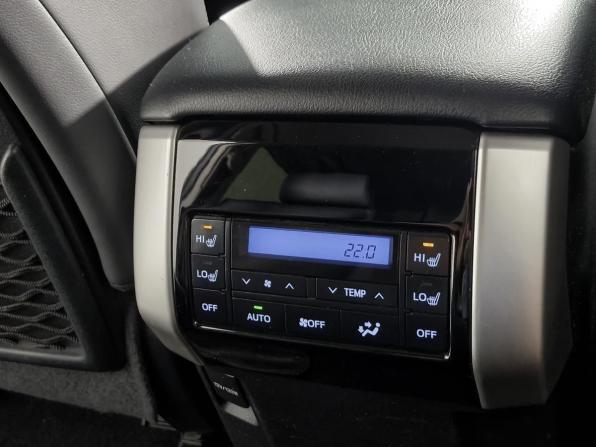 Toyota Land Cruiser Prado 150 Series Рестайлинг 2 с пробегом 2017 года, цена 4 499 000 рублей, 186717 км, внедорожник, Автокод Объявления