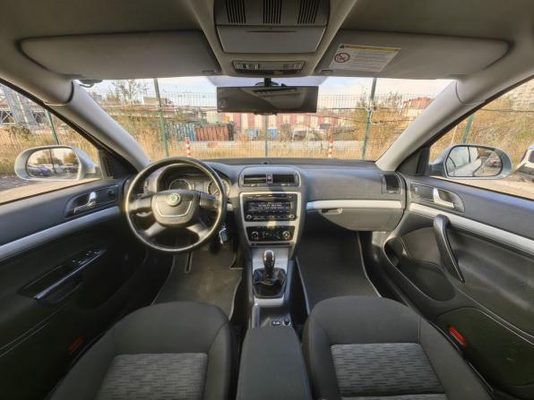 Skoda Octavia II (A5) Рестайлинг с пробегом 2013 года, цена 699 000 рублей, 252500 км, лифтбек, Автокод Объявления