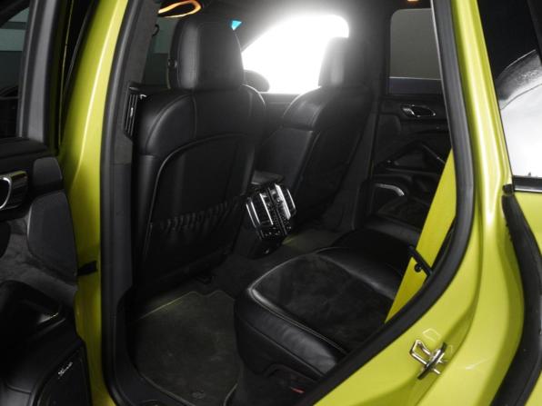 Porsche Cayenne II (958) с пробегом 2013 года, цена 3 549 000 рублей, 155422 км, внедорожник, Автокод Объявления