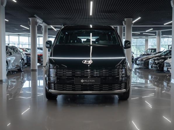Hyundai Staria I Рестайлинг с пробегом 2026 года, цена 7 300 000 рублей, 100 км, минивэн, Автокод Объявления