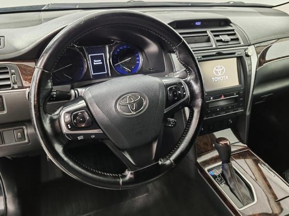 Toyota Camry VII (XV50) Рестайлинг с пробегом 2016 года, цена 1 820 000 рублей, 261725 км, седан, Автокод Объявления