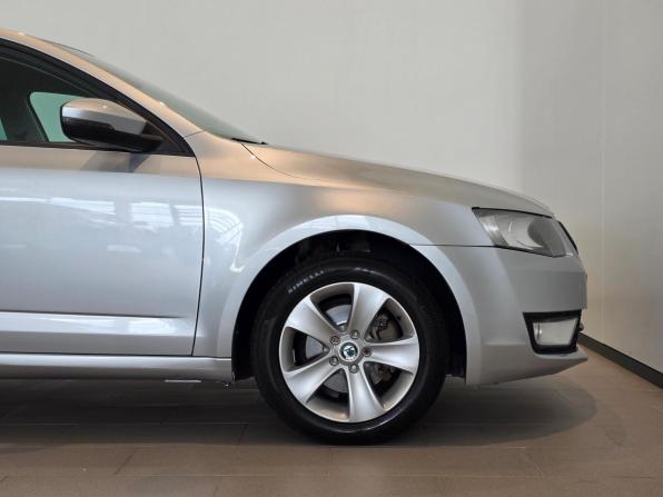 Skoda Octavia III (A7) с пробегом 2015 года, цена 1 133 000 рублей, 233288 км, лифтбек, Автокод Объявления