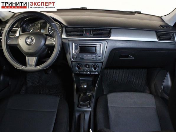 Skoda Rapid I с пробегом 2015 года, цена 697 000 рублей, 231134 км, лифтбек, Автокод Объявления